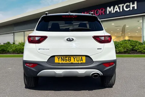 YN68YUA Kia Stonic 1.6 CRDi First Edition Euro 6 (s/s) 5dr Thumbnail #5