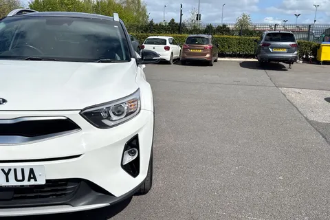 YN68YUA Kia Stonic 1.6 CRDi First Edition Euro 6 (s/s) 5dr Thumbnail #27