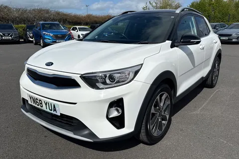 YN68YUA Kia Stonic 1.6 CRDi First Edition Euro 6 (s/s) 5dr Thumbnail #28