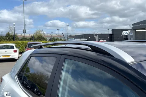 YN68YUA Kia Stonic 1.6 CRDi First Edition Euro 6 (s/s) 5dr Thumbnail #30