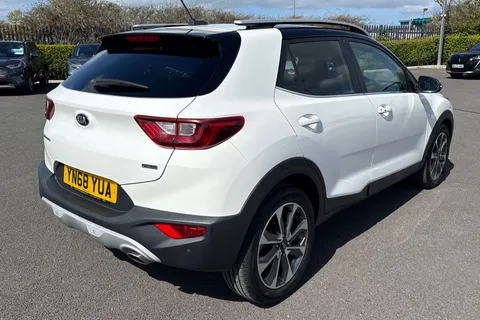 YN68YUA Kia Stonic 1.6 CRDi First Edition Euro 6 (s/s) 5dr Thumbnail #37