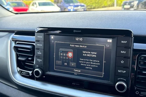 YN68YUA Kia Stonic 1.6 CRDi First Edition Euro 6 (s/s) 5dr Thumbnail #45