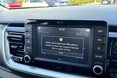 YN68YUA Kia Stonic 1.6 CRDi First Edition Euro 6 (s/s) 5dr Thumbnail #48