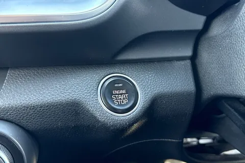 YN68YUA Kia Stonic 1.6 CRDi First Edition Euro 6 (s/s) 5dr Thumbnail #51