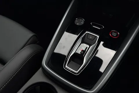 KR75GFX Audi S3 Black Edition TFSI  333 PS S tronic Thumbnail #24