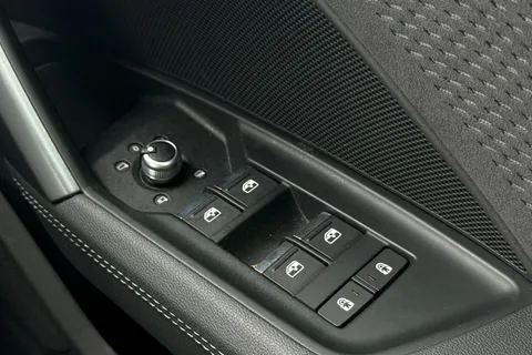 KR75GFX Audi S3 Black Edition TFSI  333 PS S tronic Thumbnail #45
