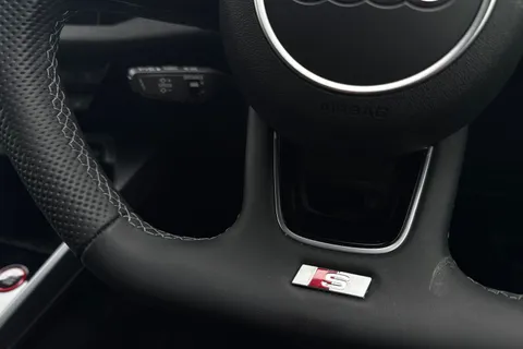 KR75GFX Audi S3 Black Edition TFSI  333 PS S tronic Thumbnail #47