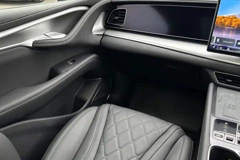 LF25MSM BYD Sealion 7 82.5kWh Design Auto AWD 5dr Thumbnail #16