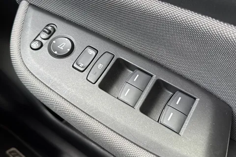 WV23ZNW Honda Jazz 1.5 i-MMD Hybrid Crosstar EX 5dr eCVT Thumbnail #37