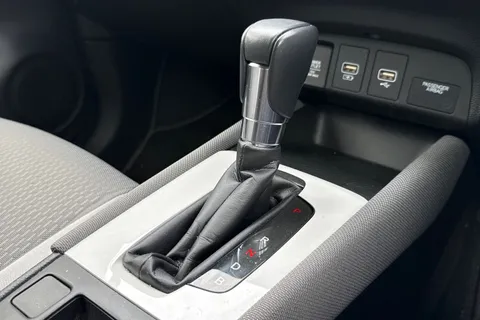 22 of 50 for Honda Jazz 1.5 h i-MMD Crosstar EX eCVT Euro 6 (s/s) 5dr