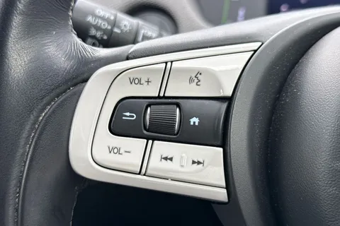 32 of 50 for Honda Jazz 1.5 h i-MMD Crosstar EX eCVT Euro 6 (s/s) 5dr