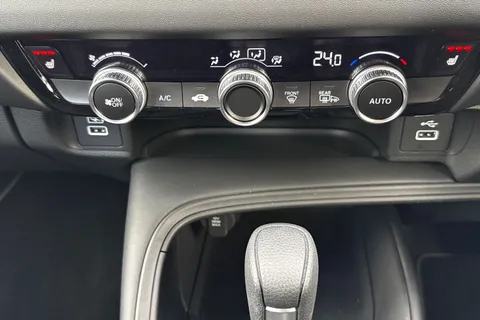 GY73WTC Honda HR-V 1.5 eHEV Elegance 5dr CVT Thumbnail #22