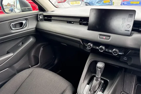 GY73WTC Honda HR-V 1.5 eHEV Elegance 5dr CVT Thumbnail #34