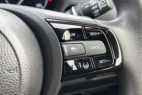 GY73WTC Honda HR-V 1.5 eHEV Elegance 5dr CVT Thumbnail #38