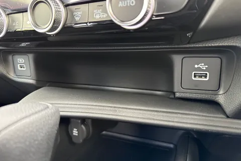 GY73WTC Honda HR-V 1.5 eHEV Elegance 5dr CVT Thumbnail #44