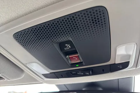 GY73WTC Honda HR-V 1.5 eHEV Elegance 5dr CVT Thumbnail #47