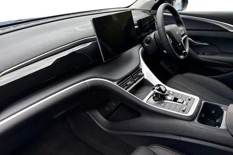 DU75UXX BYD Sealion 5 1.5 18.3kWh Design SUV 5dr Petrol Plug-in Hybrid CVT Auto Euro 6 (s/s) (212 ps) Thumbnail #9