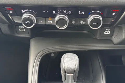 LS23XWC Honda HR-V 1.5 eHEV Elegance 5dr CVT Thumbnail #22