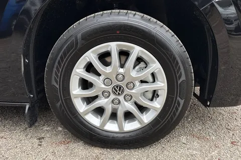 PK26TZS Volkswagen Transporter 2.0 TDI 150 Commerce Pro Kombi Van 4MOTION Auto Thumbnail #10