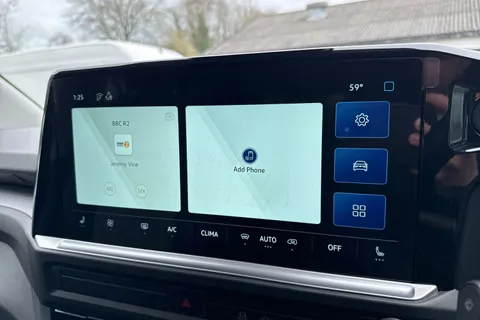 PK26TZS Volkswagen Transporter 2.0 TDI 150 Commerce Pro Kombi Van 4MOTION Auto Thumbnail #17