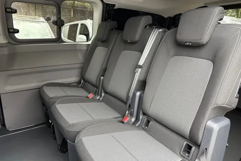 PK26TZS Volkswagen Transporter 2.0 TDI 150 Commerce Pro Kombi Van 4MOTION Auto Thumbnail #19