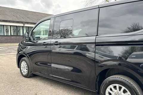 PK26TZS Volkswagen Transporter 2.0 TDI 150 Commerce Pro Kombi Van 4MOTION Auto Thumbnail #34