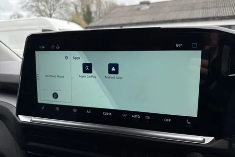 PK26TZS Volkswagen Transporter 2.0 TDI 150 Commerce Pro Kombi Van 4MOTION Auto Thumbnail #50