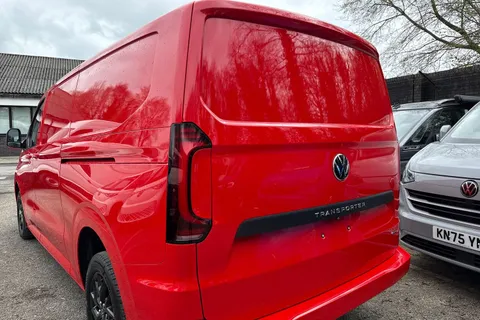 PK26UEB Volkswagen Transporter 2.0 TDI 150 Commerce Pro Van 4MOTION Auto Thumbnail #8