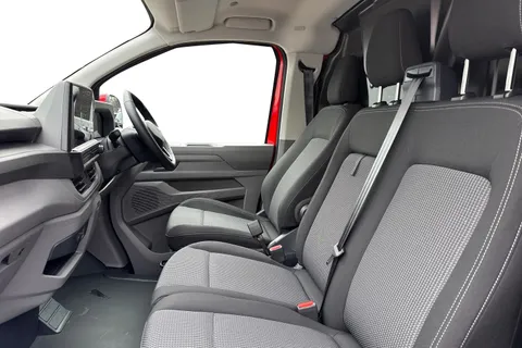 PK26UEB Volkswagen Transporter 2.0 TDI 150 Commerce Pro Van 4MOTION Auto Thumbnail #16