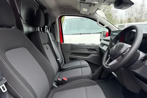 PK26UEB Volkswagen Transporter 2.0 TDI 150 Commerce Pro Van 4MOTION Auto Thumbnail #24