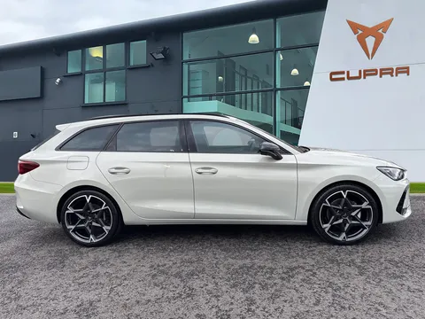 3 of 48 for CUPRA Leon 1.5 eTSI 150 V2 5dr ** DELIVERY MILEAGE**