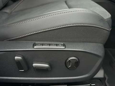 33 of 48 for CUPRA Leon 1.5 eTSI 150 V2 5dr ** DELIVERY MILEAGE**