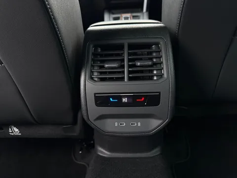 35 of 48 for CUPRA Leon 1.5 eTSI 150 V2 5dr ** DELIVERY MILEAGE**