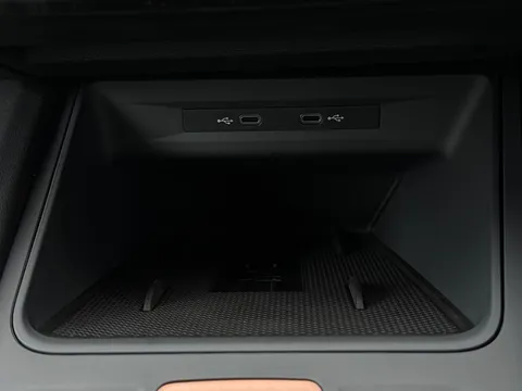 37 of 48 for CUPRA Leon 1.5 eTSI 150 V2 5dr ** DELIVERY MILEAGE**