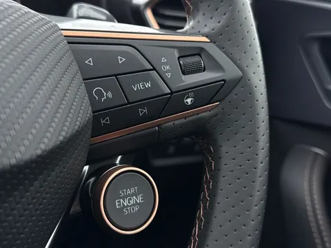 39 of 48 for CUPRA Leon 1.5 eTSI 150 V2 5dr ** DELIVERY MILEAGE**