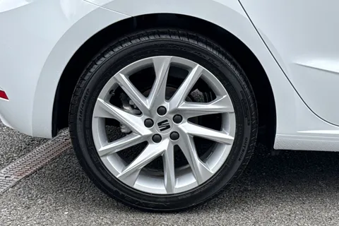 KR75YFX SEAT Ibiza 1.0 TSI FR DSG Euro 6 (s/s) 5dr Thumbnail #14