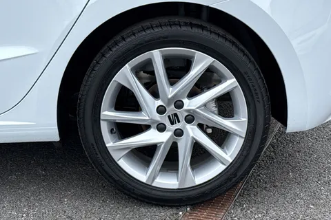 KR75YFX SEAT Ibiza 1.0 TSI FR DSG Euro 6 (s/s) 5dr Thumbnail #15