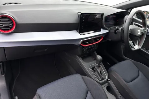 KR75YFX SEAT Ibiza 1.0 TSI FR DSG Euro 6 (s/s) 5dr Thumbnail #17