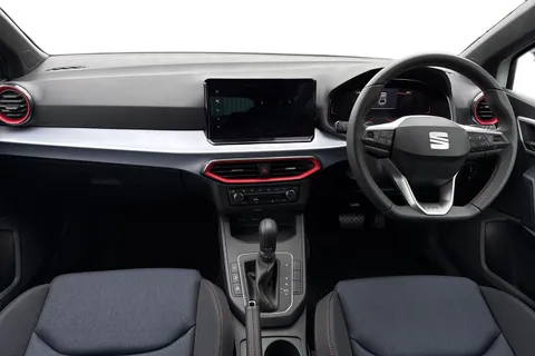 KR75YFX SEAT Ibiza 1.0 TSI FR DSG Euro 6 (s/s) 5dr Thumbnail #18