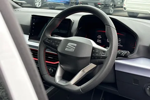 KR75YFX SEAT Ibiza 1.0 TSI FR DSG Euro 6 (s/s) 5dr Thumbnail #33