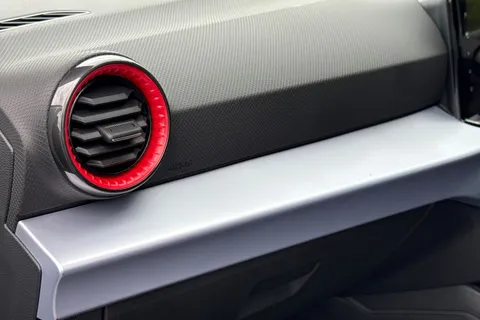 KR75YFX SEAT Ibiza 1.0 TSI FR DSG Euro 6 (s/s) 5dr Thumbnail #39