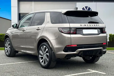 2 of 62 for Land Rover Discovery Sport 2.0 D200 MHEV R-Dynamic HSE Auto 4WD Euro 6 (s/s) 5dr