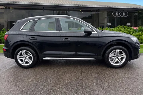 YD21LBP Audi Q5 Sport 45 TFSI quattro 265 PS S tronic Thumbnail #4