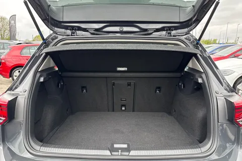 MJ70NLX Volkswagen Golf 1.5 TSI Style 5dr Thumbnail #8