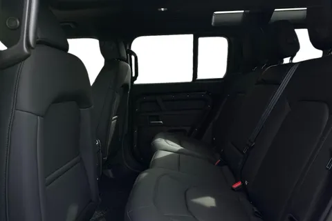  Land Rover Defender 110 3.0 D250 MHEV X-Dynamic SE Auto 4WD Euro 6 (s/s) 5dr Thumbnail #5