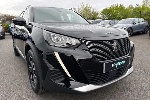 DE23ZGJ PEUGEOT 2008 1.2 PureTech Allure Premium + Euro 6 (s/s) 5dr Thumbnail #10