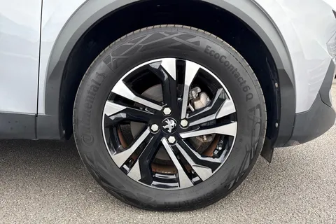 BG22DKY PEUGEOT e-2008 50kWh Allure Premium Auto 5dr (7kW Charger) Thumbnail #11