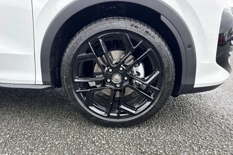  Volkswagen T-Roc 1.5 eTSI MHEV R-Line DSG Euro 6 (s/s) 5dr Thumbnail #13