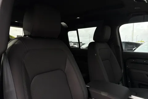  Land Rover Defender 110 3.0 D250 MHEV X-Dynamic SE Auto 4WD Euro 6 (s/s) 5dr Thumbnail #11