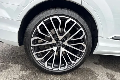 PK75YCZ Audi SQ7 SUV  Vorsprung TFSI  507 PS tiptronic Thumbnail #12